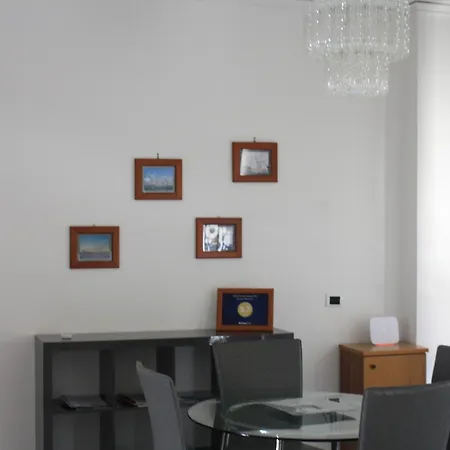 Semesterbostad Nest Rose Sorrento